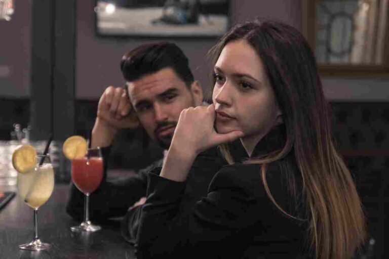 les signes que vous plaisez à un homme (1)