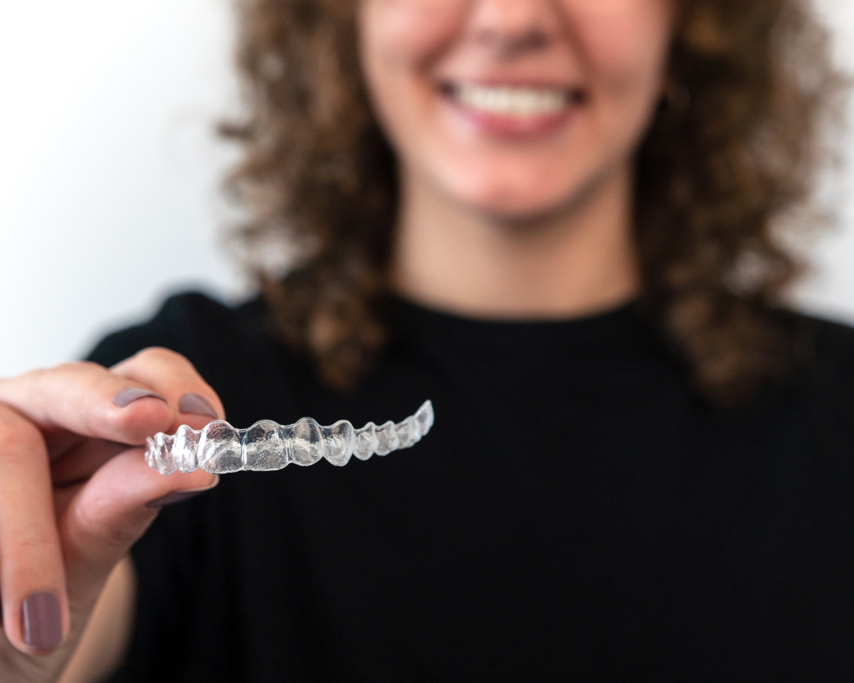 Dents droites en 1 minute : Mythe ou réalité