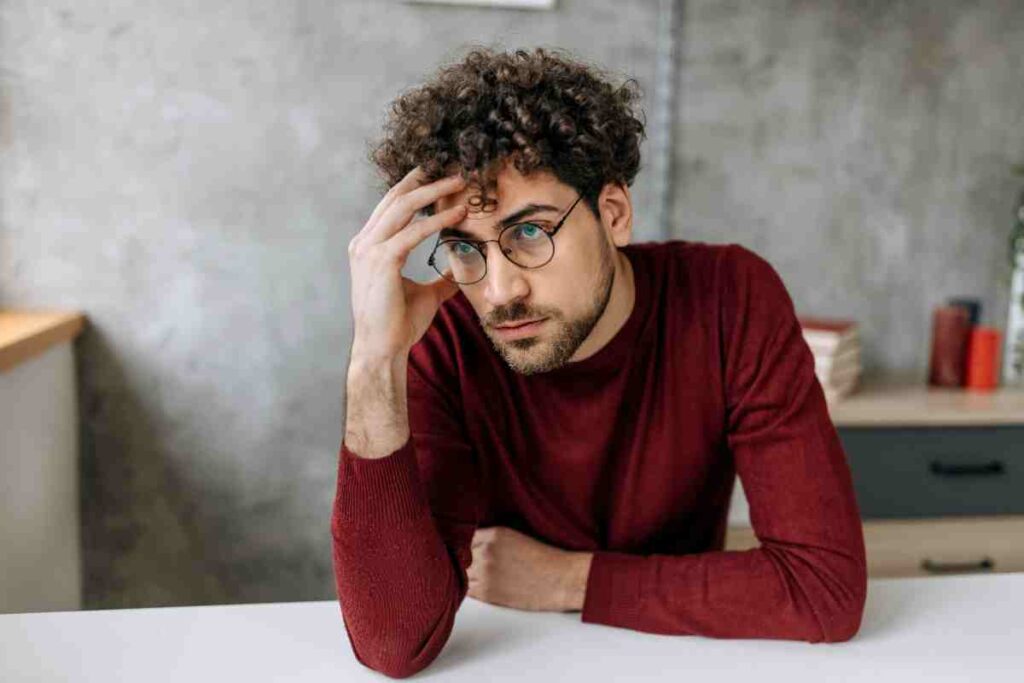  Effet psychologique sur un homme qui ne reçoit plus de nouvelles : un choc pour l'égo