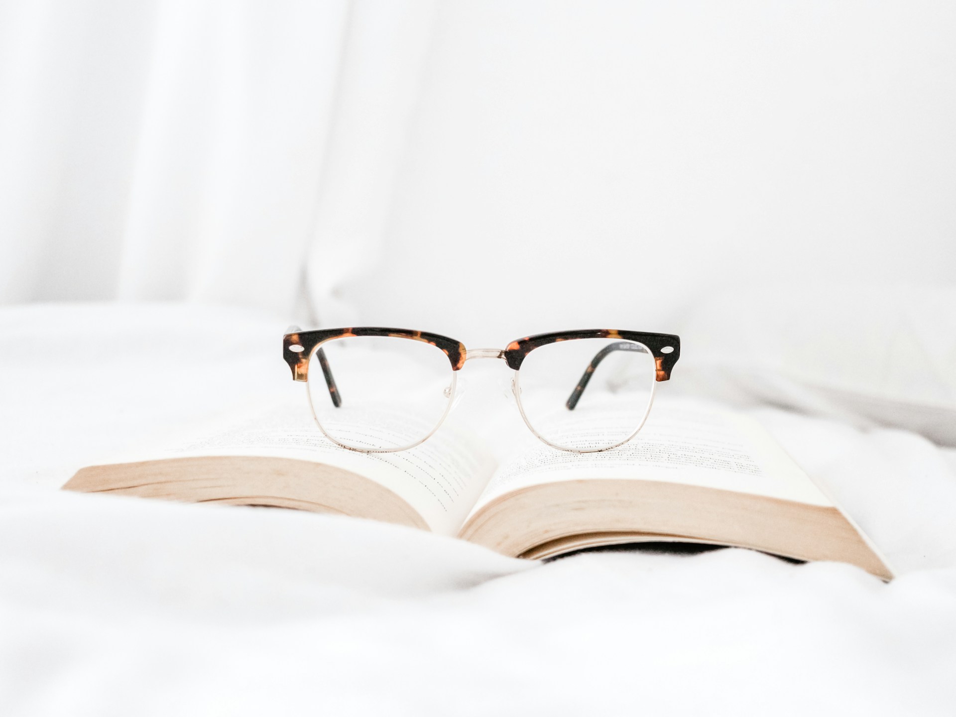 sincerely media JZSBzvFW 2Q unsplash min