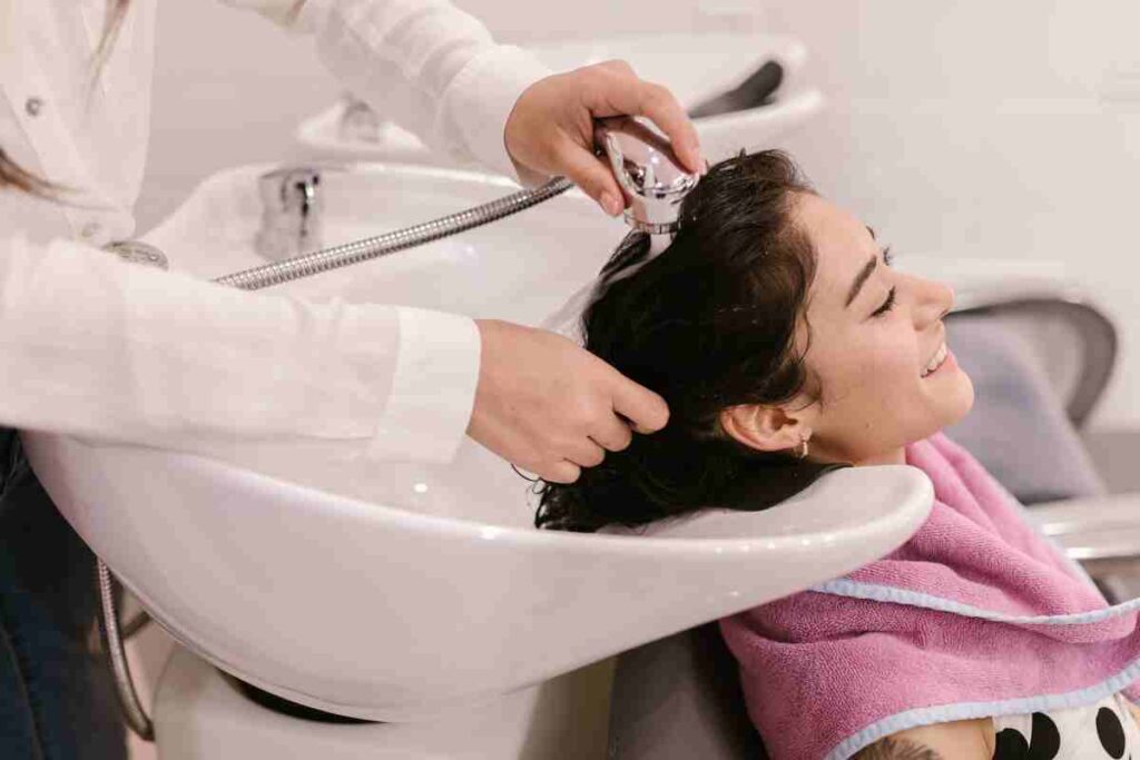 prix d'une permanente femme selon la longueur des cheveux