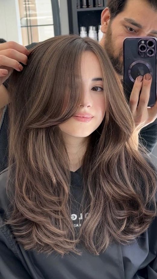 Frange papillon pour cheveux fins